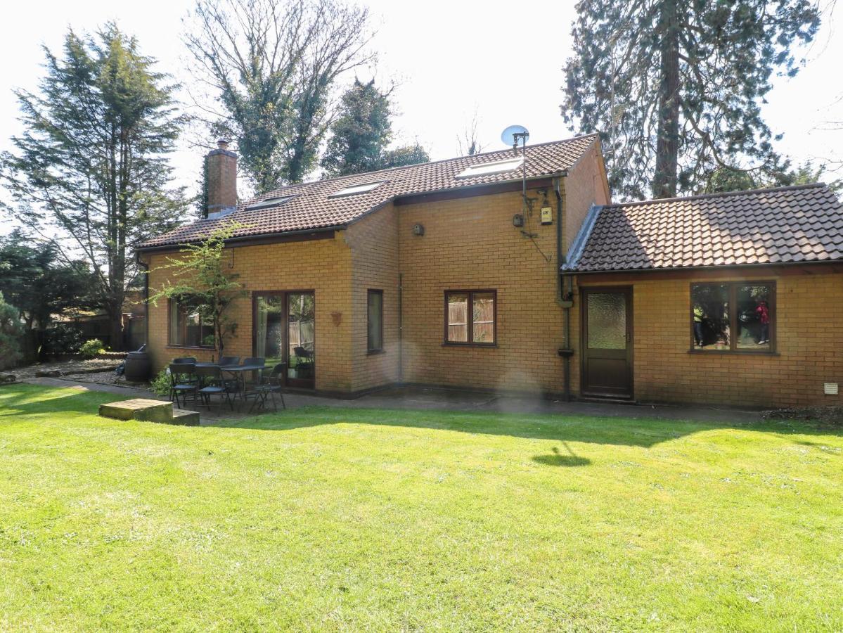 Amberleigh Villa Oakham Exterior photo